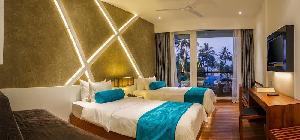 Camelot Beach Hotel Negombo Ngoại thất bức ảnh