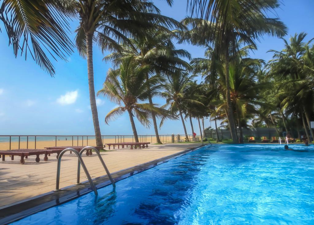 Camelot Beach Hotel Negombo Ngoại thất bức ảnh